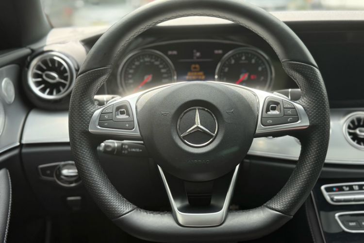 Used Mercedes-Benz E-Class 2017 E 200 4MATIC Coupe Interior 2