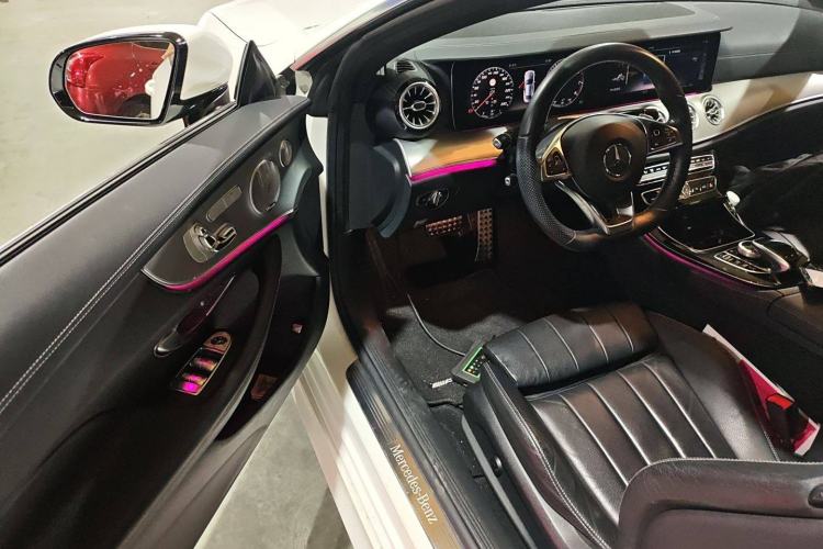 Used Mercedes-Benz E-Class 2017 E 200 Coupe Interior 3