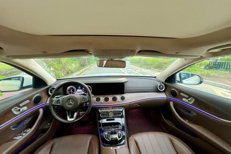 Used Mercedes-Benz E-Class 2017 E 300 L Luxury Model Interior 3
