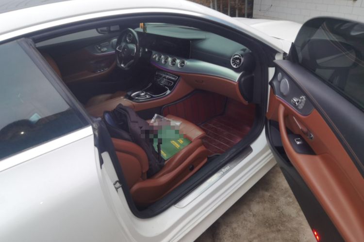 Used Mercedes-Benz E-Class 2017 E 200 Coupe Interior 4