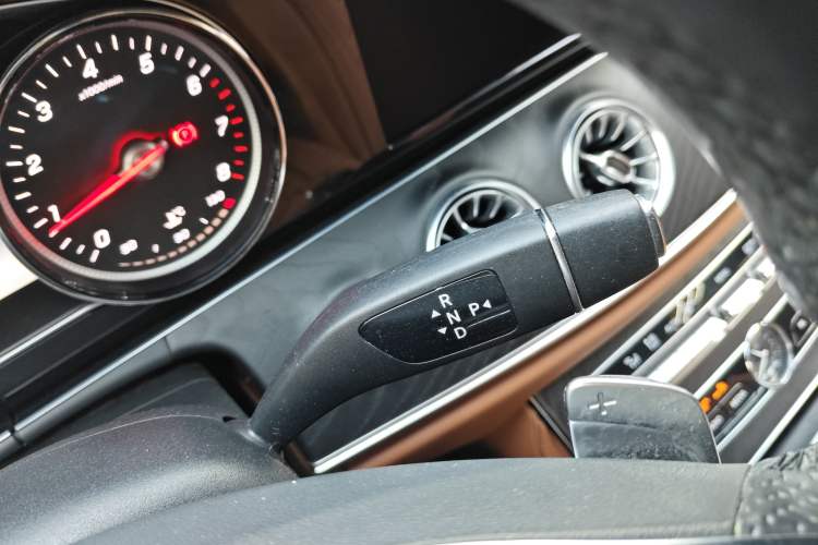 Used Mercedes-Benz E-Class 2017 E 200 4MATIC Coupe Interior 5