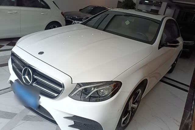 Ojetý Mercedes-Benz E-Class 2017 E 200 Sport