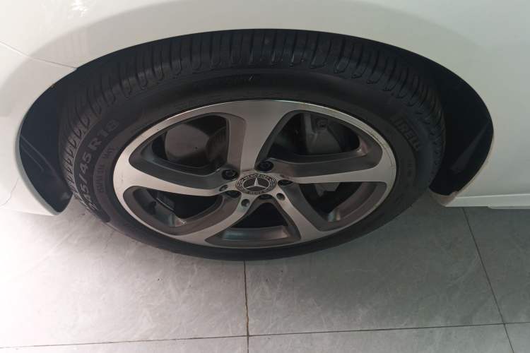 Used Mercedes-Benz E-Class 2017 E 300 L Sport Luxury Edition Left Front Wheel Hub