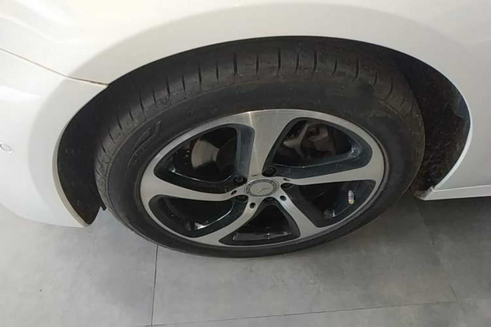 Used Mercedes-Benz E-Class 2017 E 200 Sport Left Front Wheel Hub