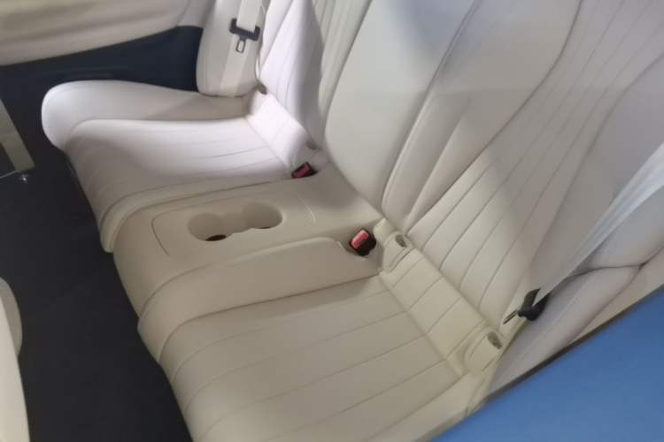 Used Mercedes-Benz E-Class 2017 E 200 Coupe Left Rear Seat