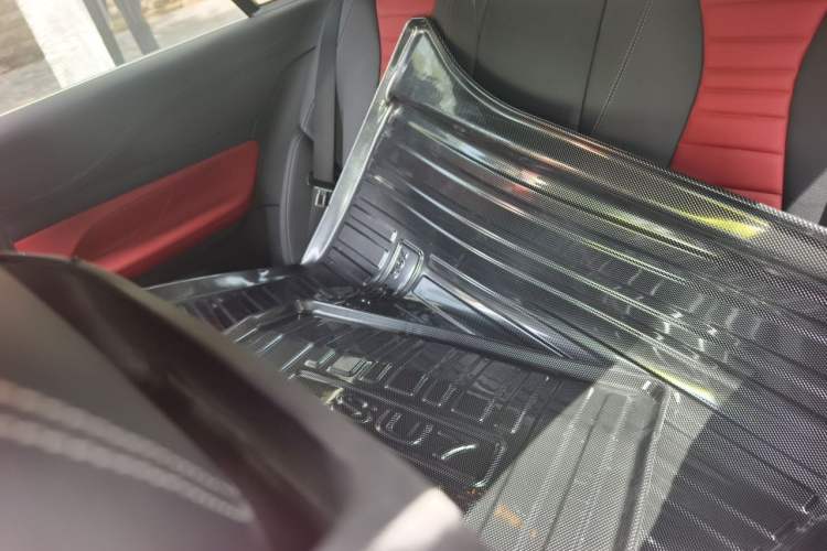 Used Mercedes-Benz E-Class 2017 E 300 Coupe Left Rear Seat