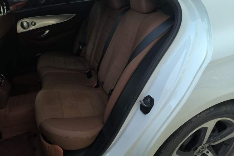 Used Mercedes-Benz E-Class 2017 Restyled E 300 Sport Edition Left Rear Seat