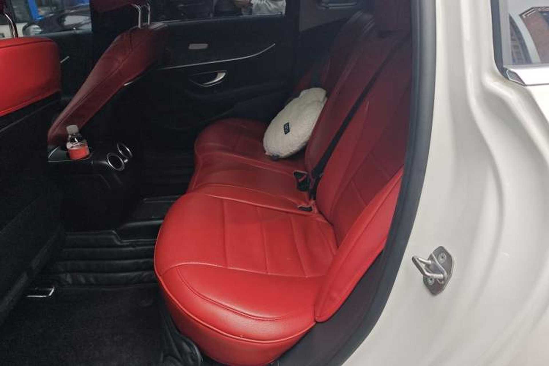 Used Mercedes-Benz E-Class 2017 E 300 L Sport Luxury Edition Left Rear Seat