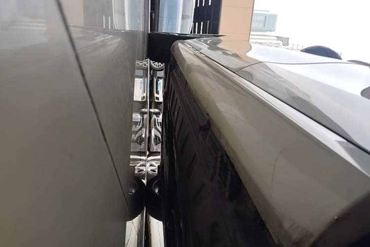 Used Mercedes-Benz E-Class 2017 E 200 Sport Left Side Sill