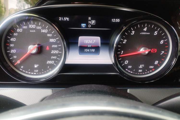 Used Mercedes-Benz E-Class 2017 E 200 Sport 4MATIC Odometer Close Up