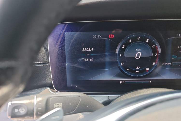 Used Mercedes-Benz E-Class 2017 E 200 L Sport 4MATIC Odometer Close Up