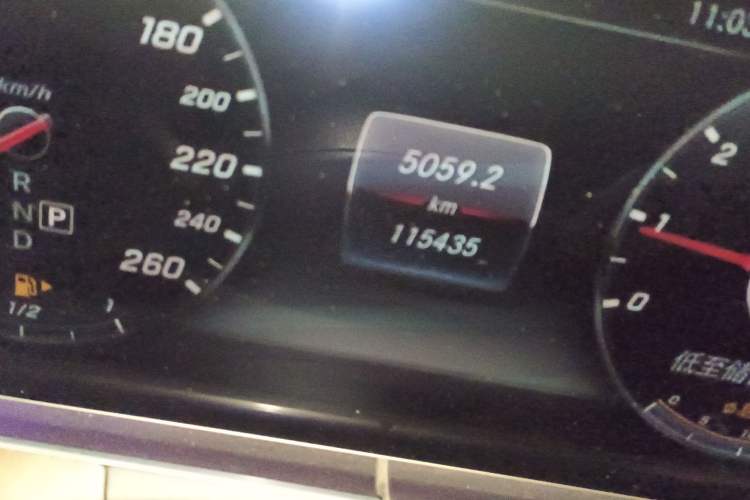 Used Mercedes-Benz E-Class 2017 E 300 L Luxury Model Odometer Close Up