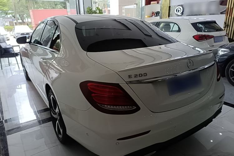 Used Mercedes-Benz E-Class 2017 E 200 Sport Rear Left 45 Deg