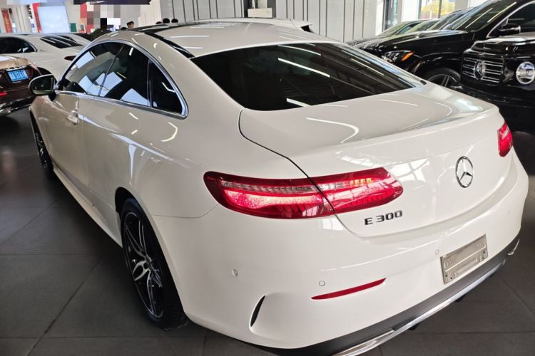 Used Mercedes-Benz E-Class 2017 E 300 Coupe Rear Left 45 Deg