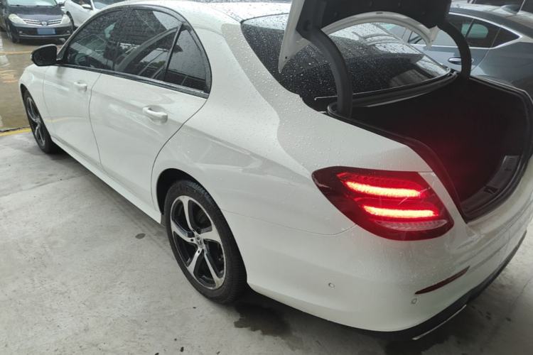 Used Mercedes-Benz E-Class 2017 E 200 Sport Rear Left 45 Deg