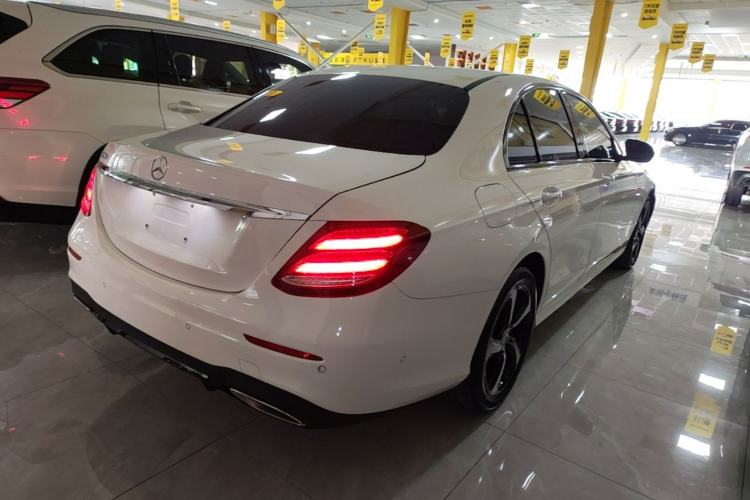Used Mercedes-Benz E-Class 2017 E 200 Sport Rear Right 45 Deg