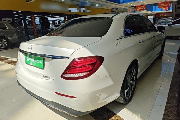 Used Mercedes-Benz E-Class 2017 E 300 L Sporty and Stylish Model Rear Right 45 Deg