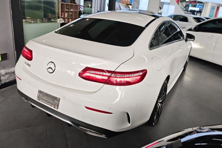 Used Mercedes-Benz E-Class 2017 E 300 Coupe Rear Right 45 Deg