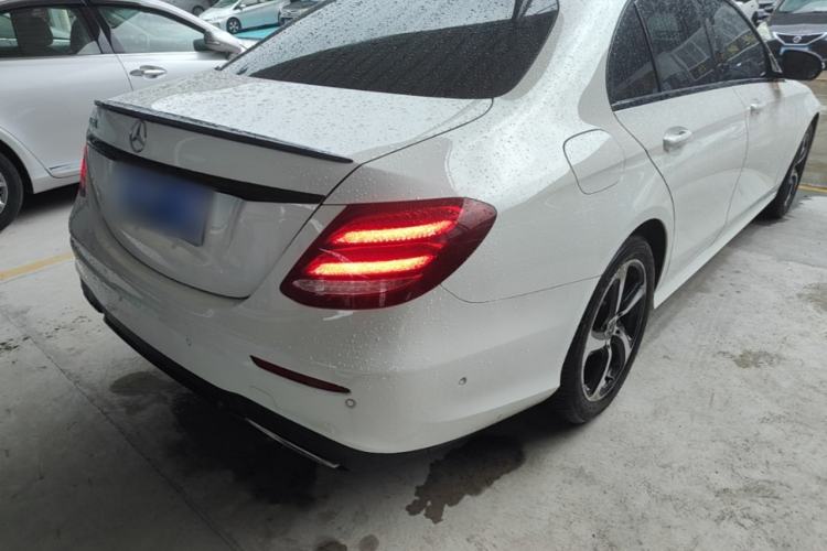 Used Mercedes-Benz E-Class 2017 E 200 Sport Rear Right 45 Deg