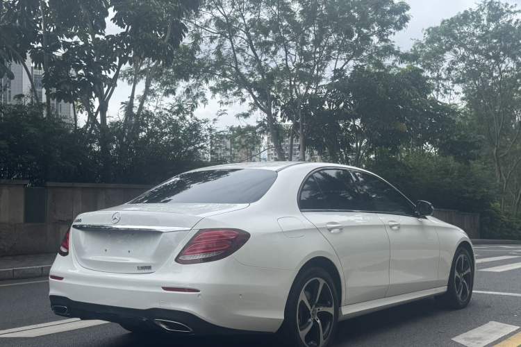Used Mercedes-Benz E-Class 2017 E 200 Sport Rear Right 45 Deg