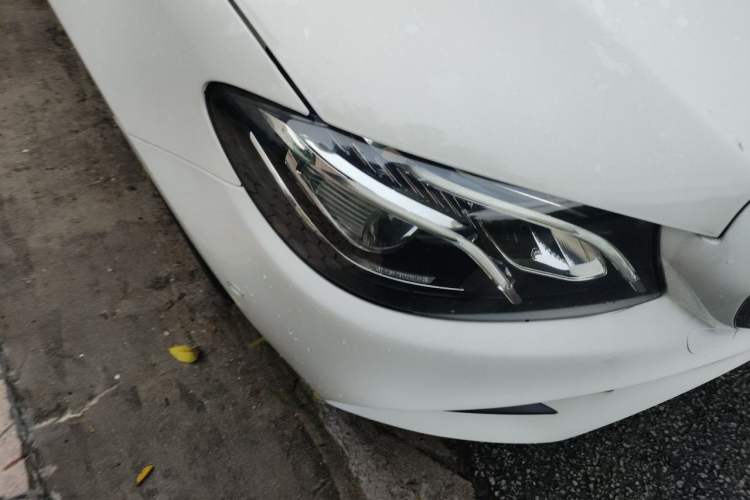 Used Mercedes-Benz E-Class 2017 E 300 L Sport Luxury Edition Right Front Headlight