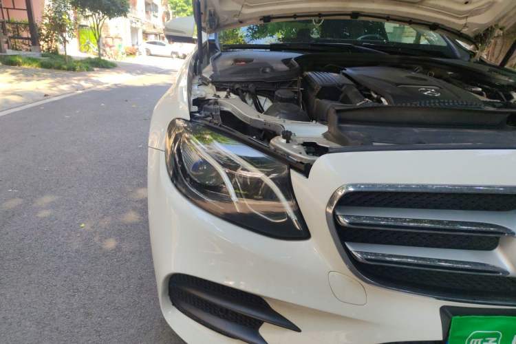 Used Mercedes-Benz E-Class 2017 E 300 L Sport Luxury Edition Right Front Headlight