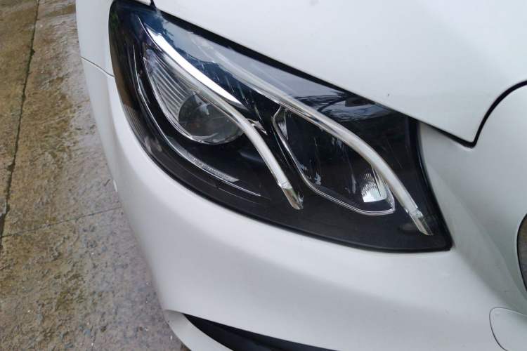 Used Mercedes-Benz E-Class 2017 E 200 L Sport 4MATIC Right Front Headlight