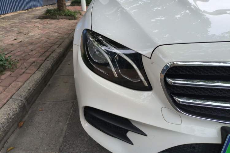 Used Mercedes-Benz E-Class 2017 Facelift E 200 Sport 4MATIC Right Front Headlight