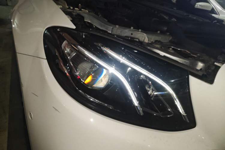 Used Mercedes-Benz E-Class 2017 E 300 Sport Edition Right Front Headlight