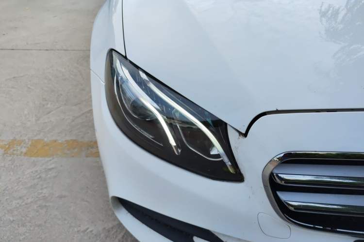 Used Mercedes-Benz E-Class 2017 E 300 L Sporty and Stylish Model Right Front Headlight