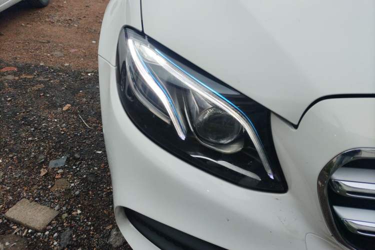 Used Mercedes-Benz E-Class 2017 E 320 L Sport 4MATIC Right Front Headlight