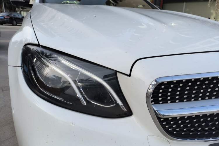 Used Mercedes-Benz E-Class 2017 Restyled E 300 Sport Edition Right Front Headlight