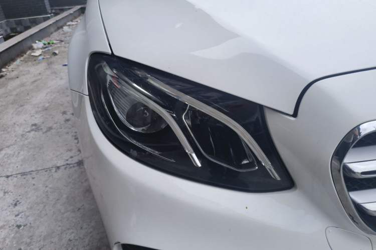 Used Mercedes-Benz E-Class 2017 E 300 L Sporty and Stylish Model Right Front Headlight
