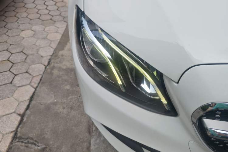 Used Mercedes-Benz E-Class 2017 E 300 L Sport Luxury Edition Right Front Headlight