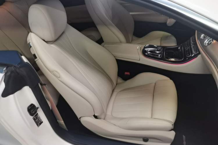 Used Mercedes-Benz E-Class 2017 E 200 Coupe Right Front Seat