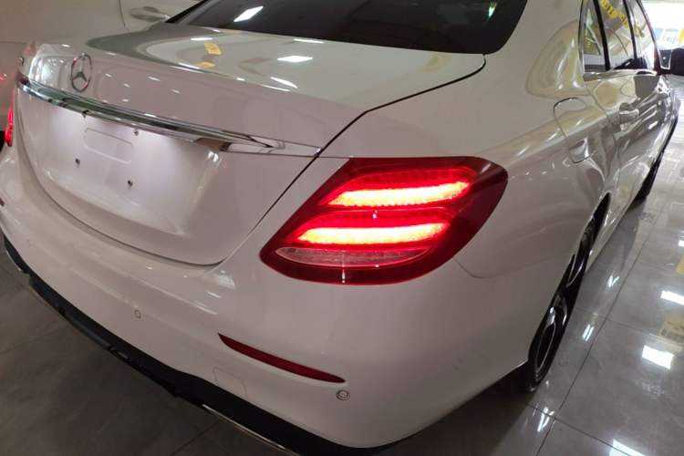 Used Mercedes-Benz E-Class 2017 E 200 Sport Right Rear Taillight