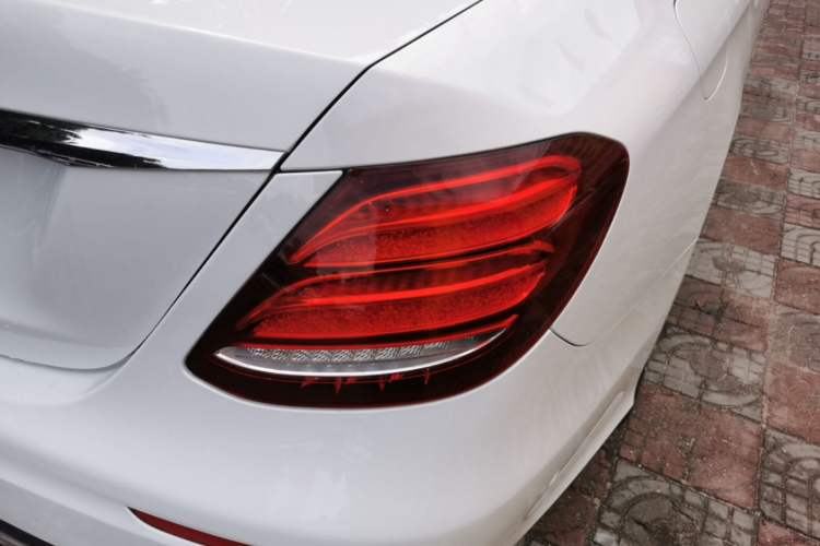 Used Mercedes-Benz E-Class 2017 E 300 L Sport Luxury Edition Right Rear Taillight