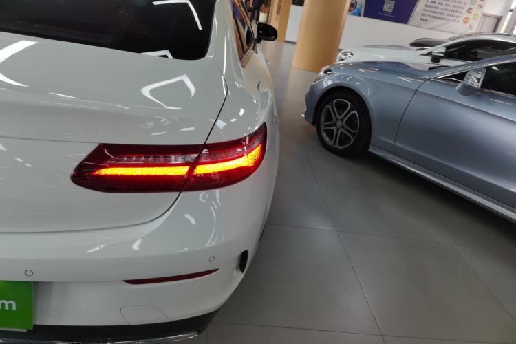 Used Mercedes-Benz E-Class 2017 E 200 Coupe Right Rear Taillight