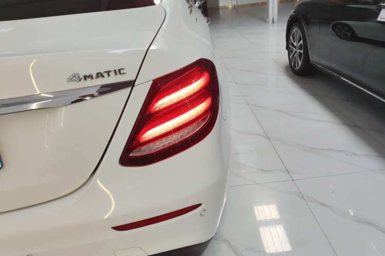 Used Mercedes-Benz E-Class 2017 E 200 L Sport 4MATIC Right Rear Taillight