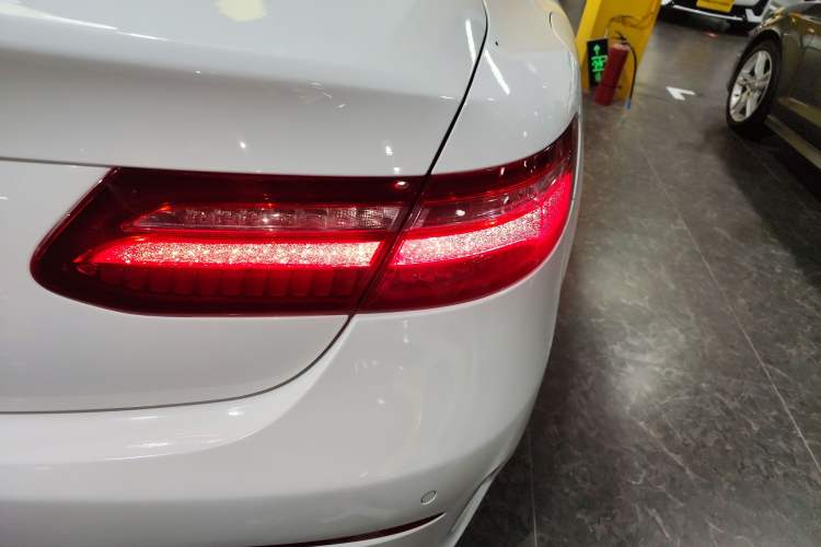 Used Mercedes-Benz E-Class 2017 E 200 Coupe Right Rear Taillight