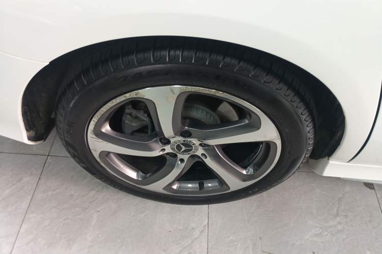 Used Mercedes-Benz E-Class 2017 E 300 L Sport Luxury Edition Right Rear Wheel Hub