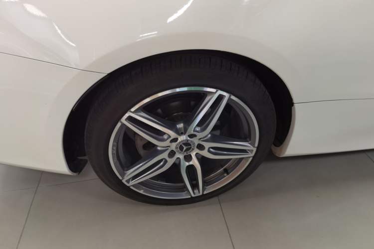Used Mercedes-Benz E-Class 2017 E 200 Coupe Right Rear Wheel Hub