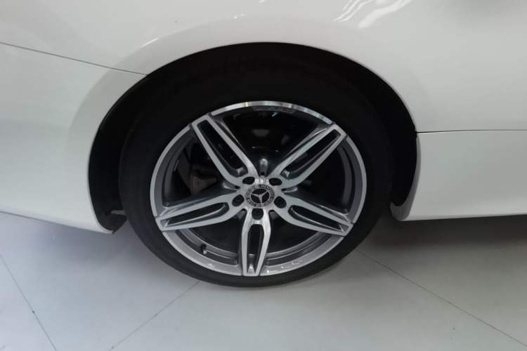 Used Mercedes-Benz E-Class 2017 E 200 Coupe Right Rear Wheel Hub