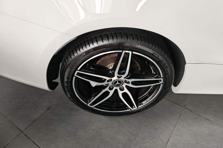 Used Mercedes-Benz E-Class 2017 E 300 Coupe Right Rear Wheel Hub