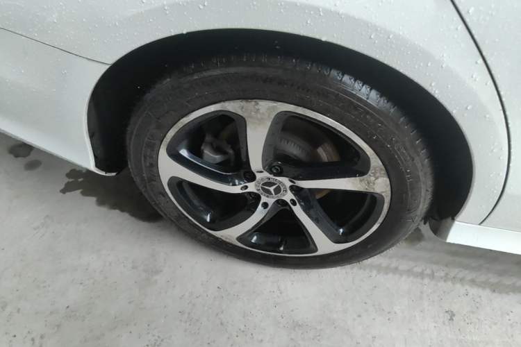 Used Mercedes-Benz E-Class 2017 E 200 Sport Right Rear Wheel Hub