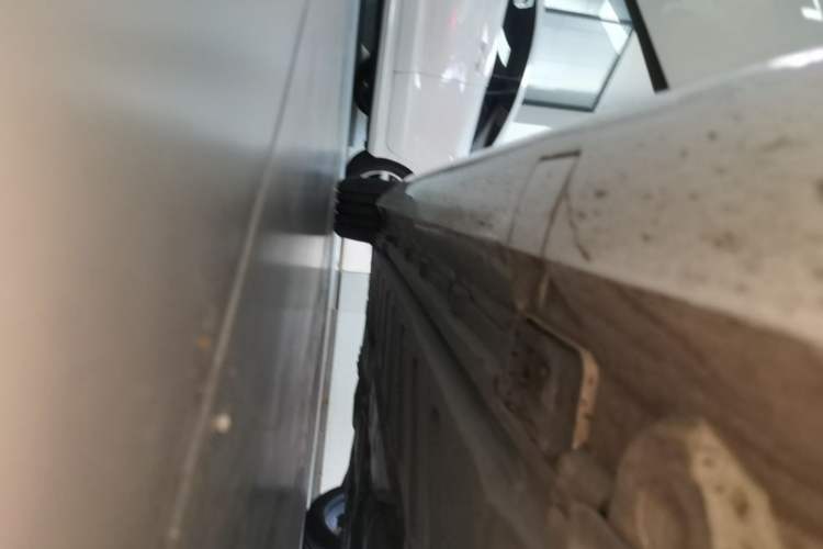 Used Mercedes-Benz E-Class 2017 E 200 Coupe Right Side Sill