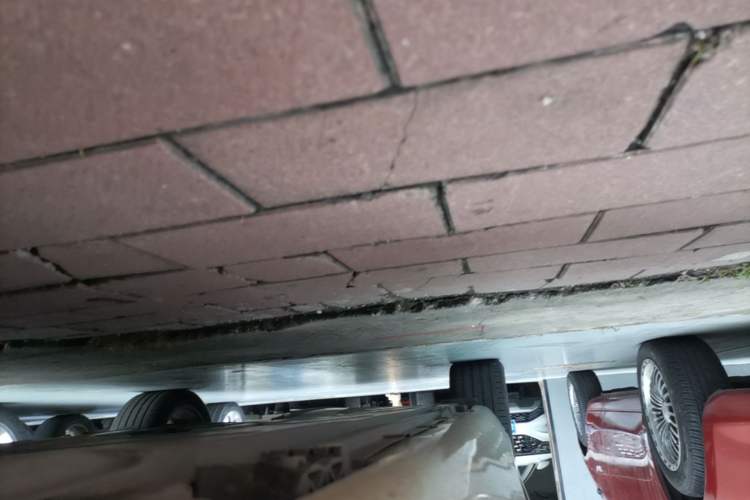 Used Mercedes-Benz E-Class 2017 E 300 L Luxury Model Right Side Sill
