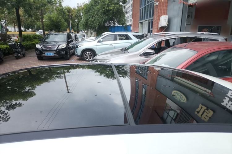Used Mercedes-Benz E-Class 2017 E 300 L Luxury Model Roof