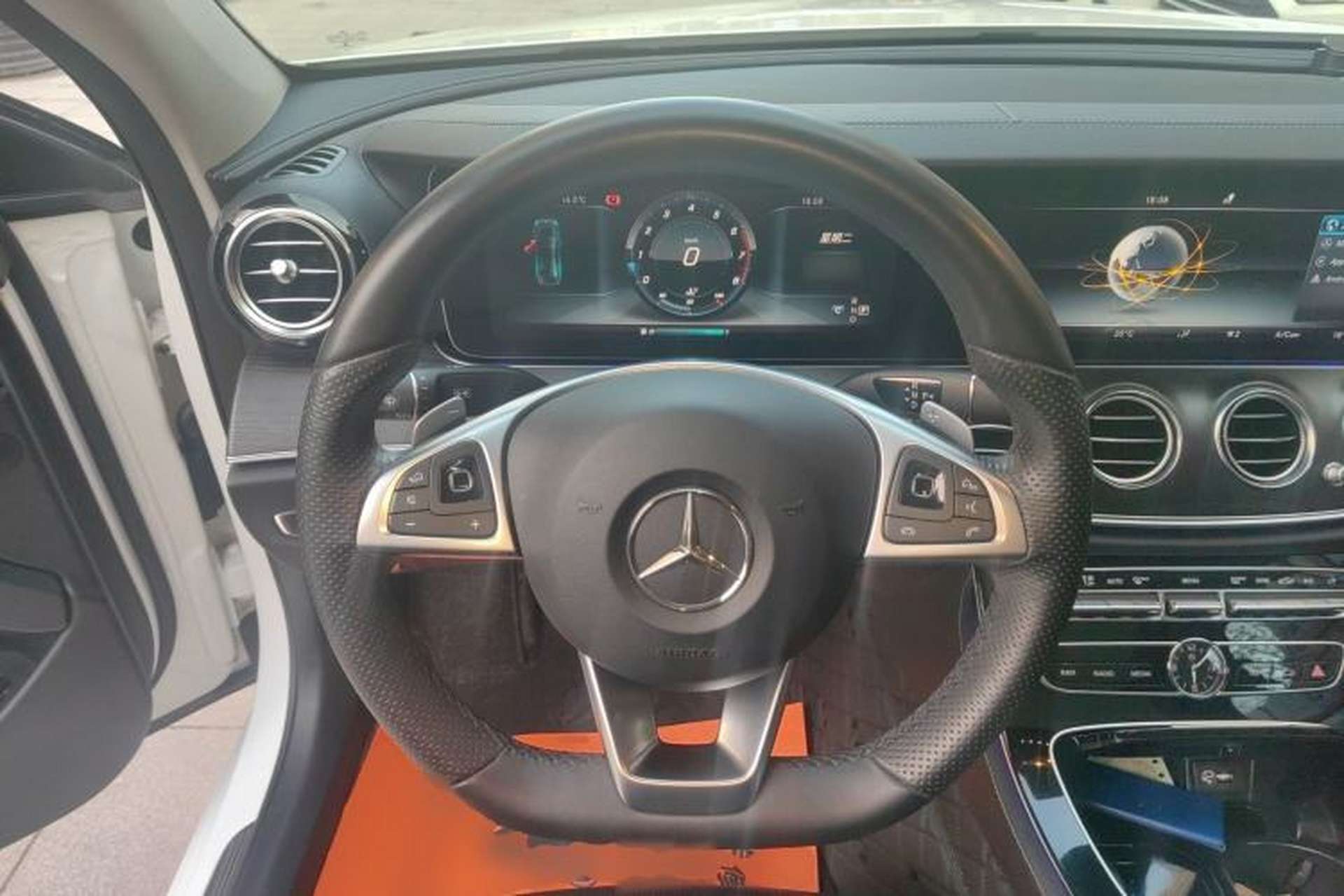 Used Mercedes-Benz E-Class 2017 E 300 L Sport Luxury Edition Steering Wheel