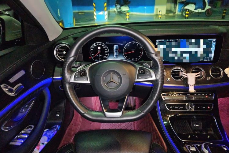Used Mercedes-Benz E-Class 2017 E 200 L Sport 4MATIC Steering Wheel